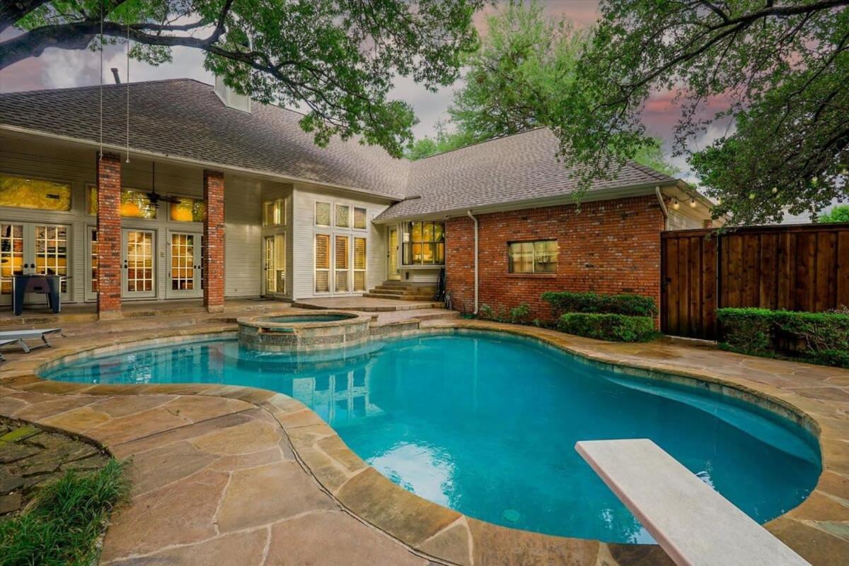 Dallas Gem 5 Bedrooms Home With Pool Game Room Exterior foto